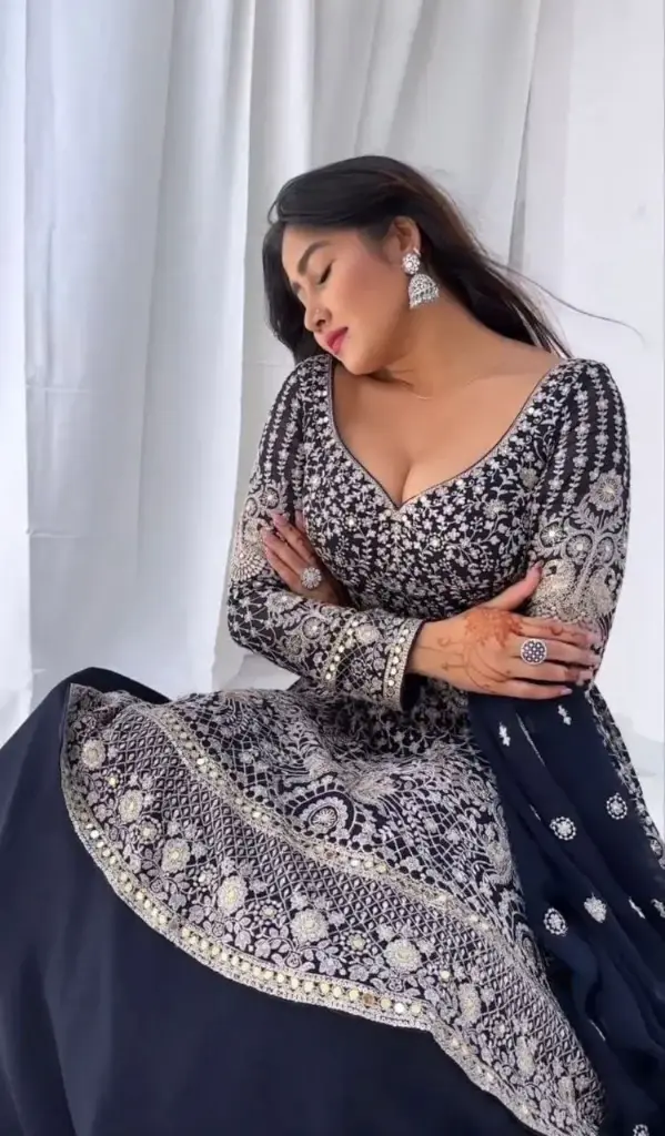 MIDNIGHT MAJESTY EMBROIDERED ANARKALI SET HAPPY COSTUMES ONLY WE BELIEVE IN QUALITY MASTR SERIES
