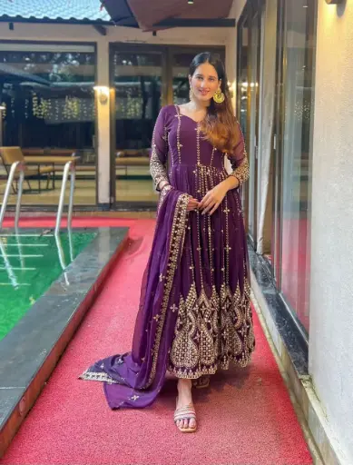 Presenting New Designers Anarkali Suit In New Fancy Style